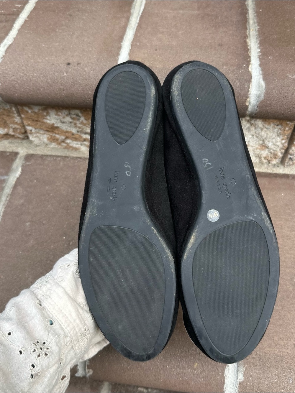 Kate Spade Black Suede Tan Floral Appliqué Slip On Ballet Flats Size 9.5 - Picture 8 of 8